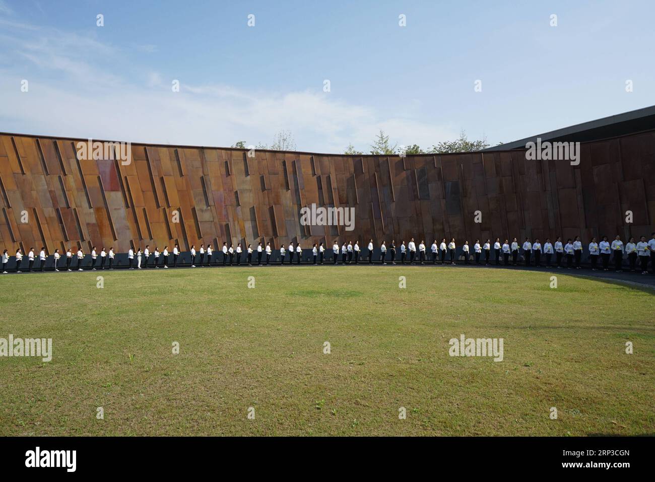 (180930) -- NANJING, Sept. 30, 2018 -- Representatives from all walks of life attend an event to mark the country s Martyrs Day at the Memorial Hall of the Victims in Nanjing Massacre by Japanese Invaders in Nanjing, east China s Jiangsu Province, Sept 30, 2018. )(wsw) SunxCan PUBLICATIONxNOTxINxCHN Stock Photo