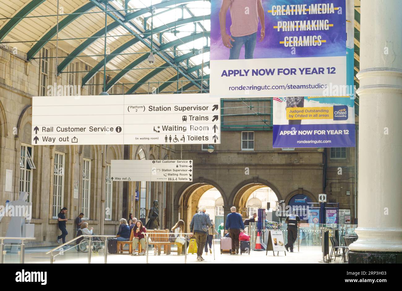 Hull Paragon Station Hull East Yorkshire Stock Photo Alamy hull-paragon-station-hull-east-yorkshire-stock-photo-alamy