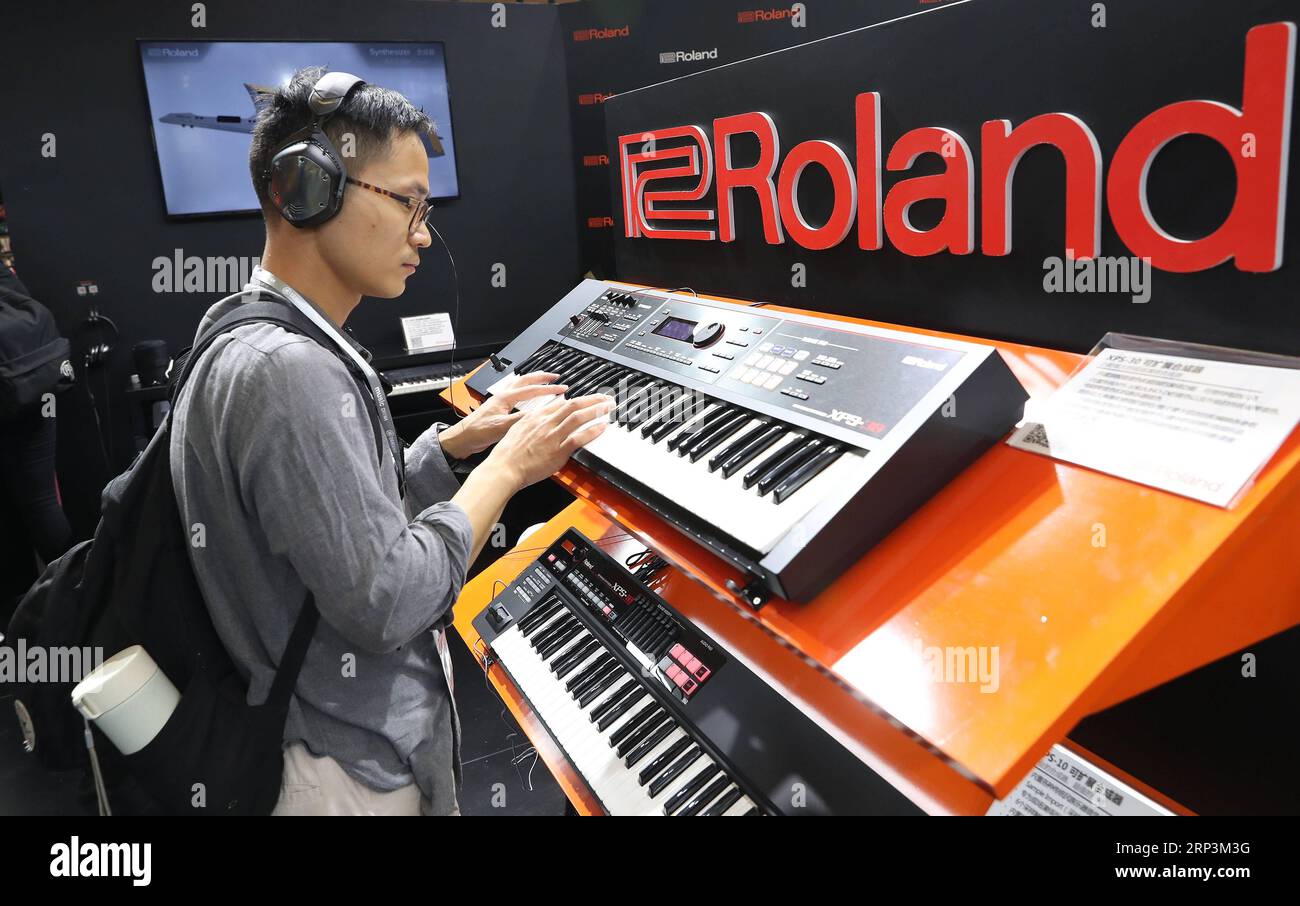 Musical instrument trade hires stock photography and images Alamy