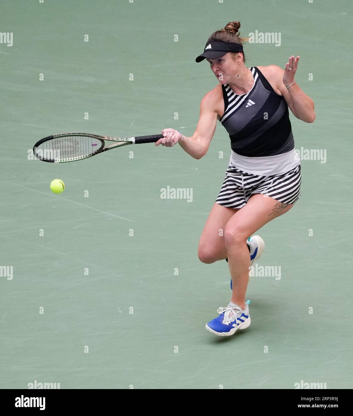 Elina Svitolina beats Garbine Muguruza 2-0 at Dubai Duty Free