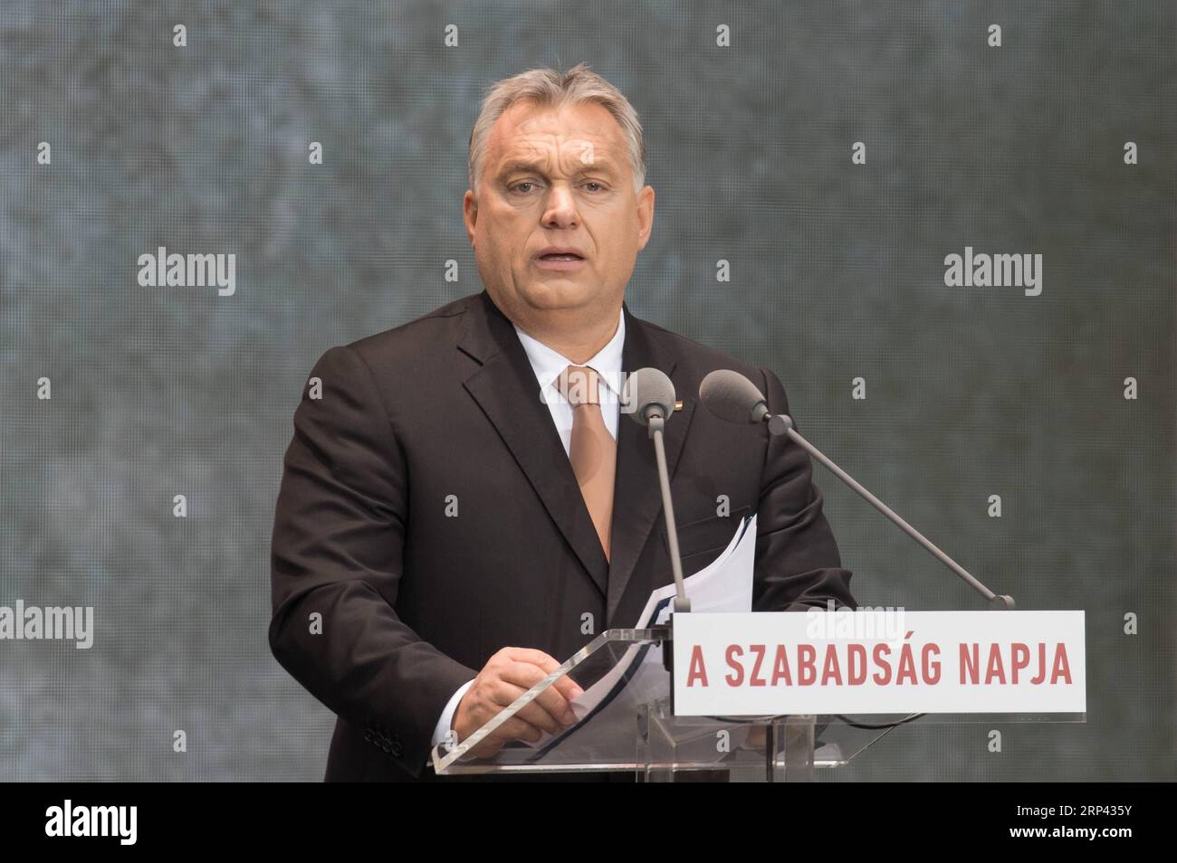 (181024) -- BUDAPEST, Oct. 24, 2018 -- Hungarian Prime Minister Viktor Orban delivers a speech during the National Day commemorating the 1956 revolution in Budapest, Hungary, on Oct. 23, 2018. Europe s strength has always been provided by the nation states of the continent, Hungarian Prime Minister Viktor Orban said here on Wednesday. ) (yy) HUNGARY-BUDAPEST-NATIONAL DAY-PM-SPEECH AttilaxVolgyi PUBLICATIONxNOTxINxCHN Stock Photo