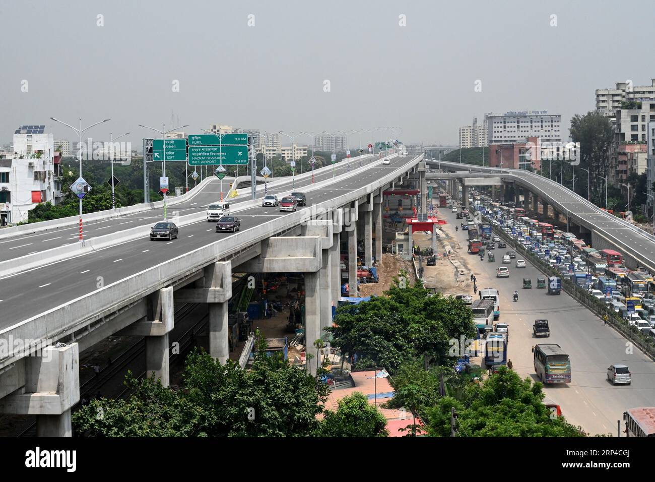 Vehicles drive on the first Elevated Expressway after opens in Dhaka, Bangladesh, on September 3, 3023 Credit: Mamunur Rashid/Alamy Live News Stock Photo