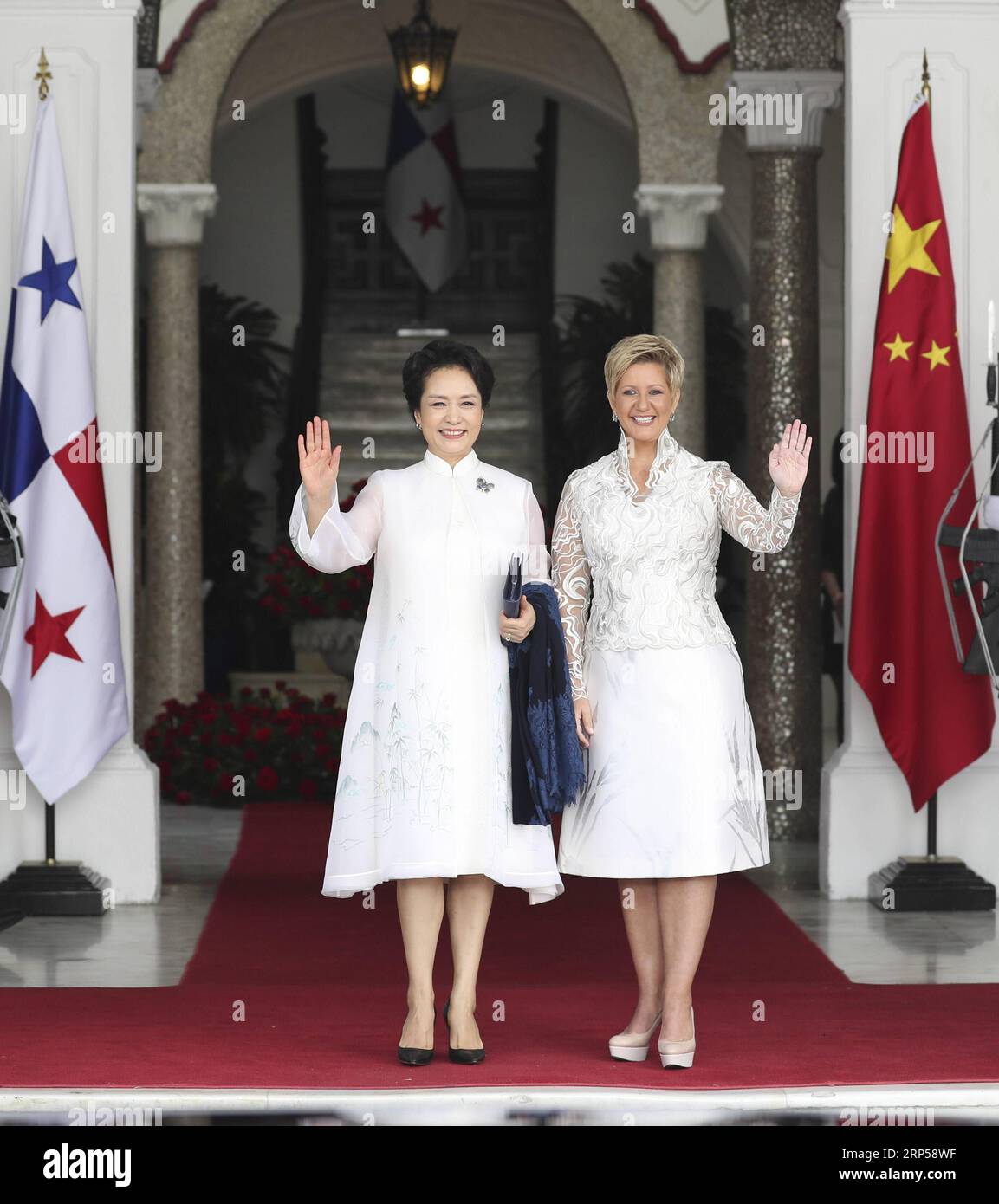 (181203) -- PANAMA CITY, Dec. 3, 2018 -- Peng Liyuan (L), wife of Chinese President Xi Jinping, and World Health Organization goodwill ambassador for tuberculosis and HIV/AIDS and UNESCO special envoy for the advancement of girls and women s education, meets with Panamanian First Lady Lorena Castillo Garcia, a special ambassador for UNAIDS in Latin America, in Panama City, Panama, Dec. 3, 2018. Peng and Castillo jointly attended a publicizing activity on AIDS prevention and treatment on Monday. ) (zwx) PANAMA-CHINA-PRESIDENTS WIVES-AIDS PREVENTION DingxHaitao PUBLICATIONxNOTxINxCHN Stock Photo