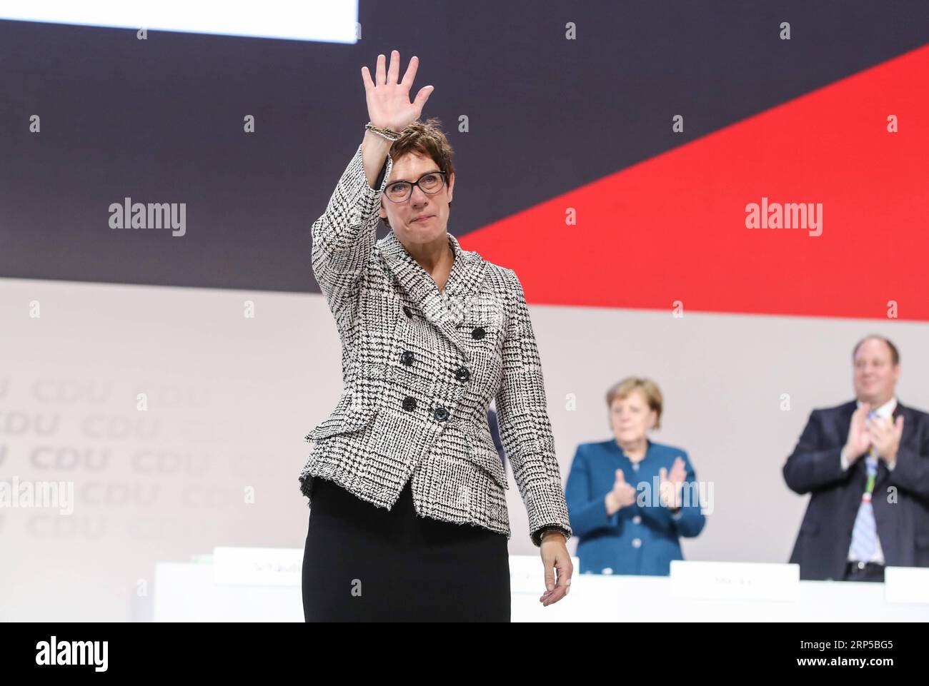 Annegret kramp-karrenbauer nude Merkel recuerda a “patriotas” que intentaron matar a Hitler – DW –  20/07/2019