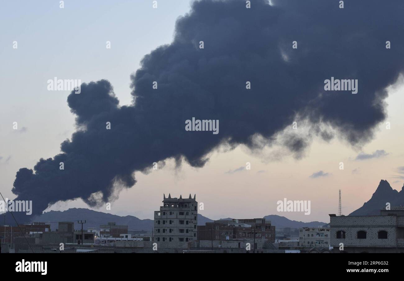 Yemen explosion hi-res stock photography and images - Alamy