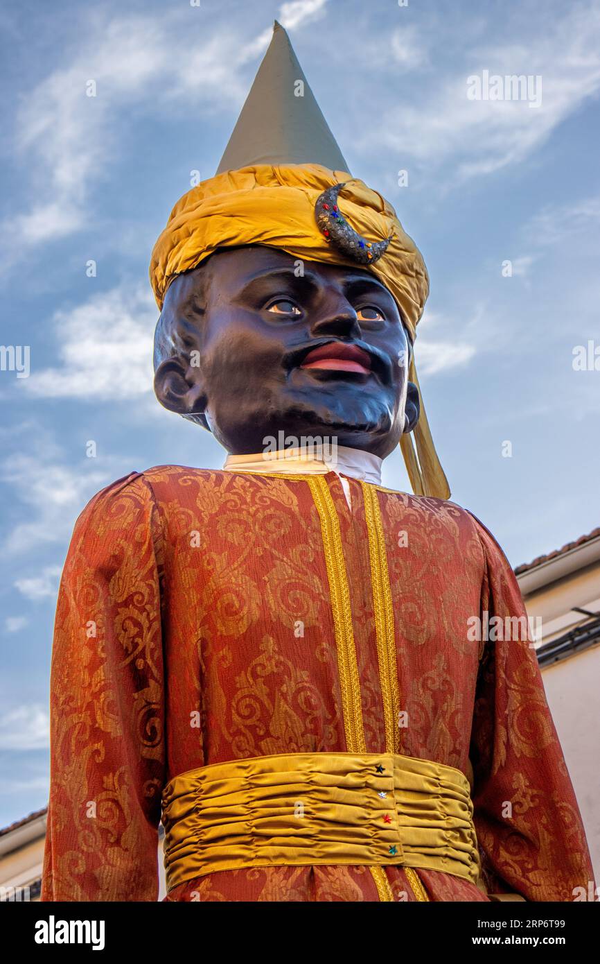 Gigante en un desfile en Corrales del vino, Zamora, España Stock Photo