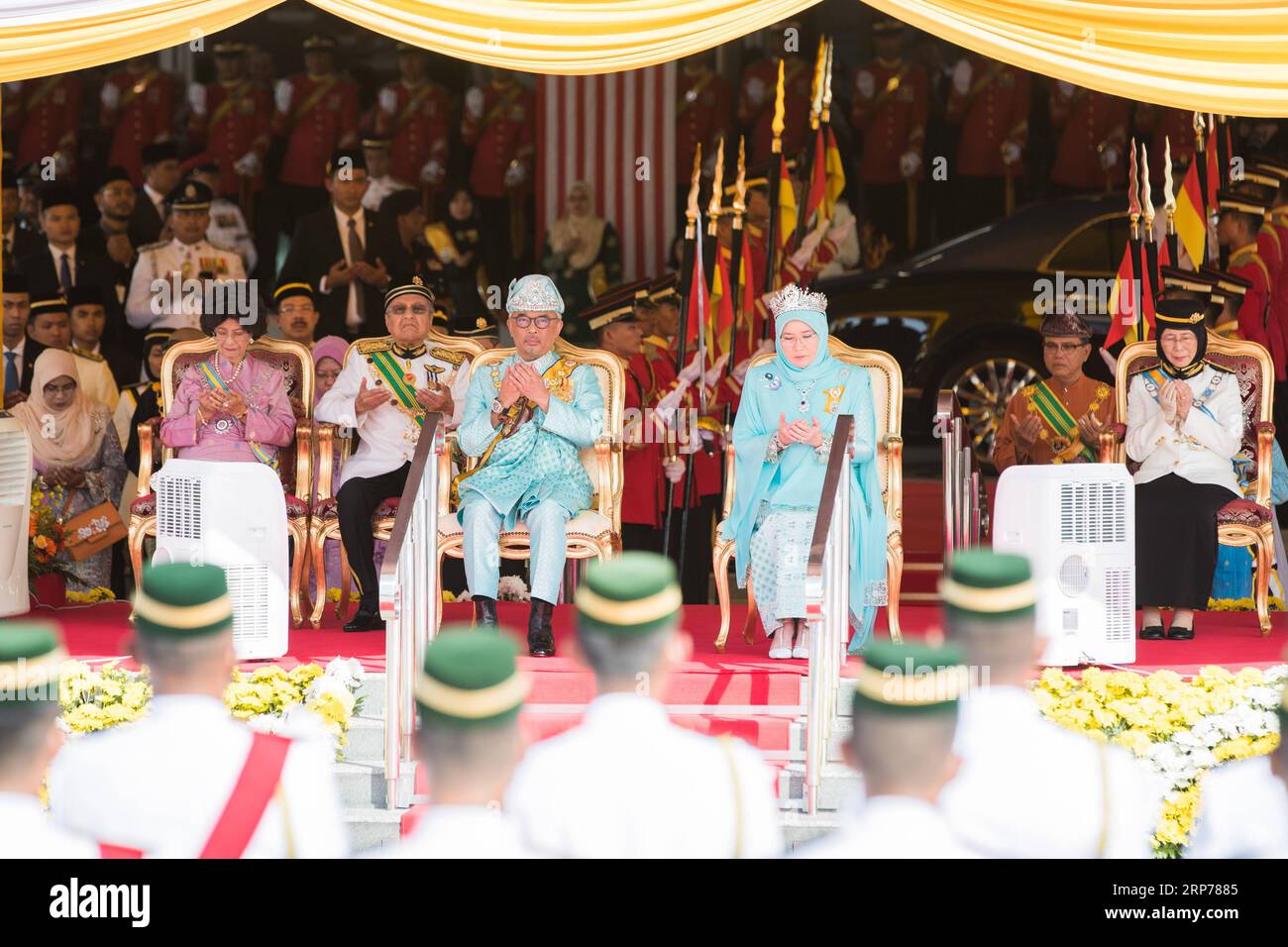(190131) -- KUALA LUMPUR, Jan. 31, 2019 (Xinhua) -- Sultan Abdullah Sultan Ahmad Shah (L, front) prays during the welcome ceremony at the parliament square in Kuala Lumpur, Malaysia, Jan. 31, 2019. Sultan Abdullah Sultan Ahmad Shah was sworn in as Malaysia s 16th king in a ceremony at the national palace on Thursday. Malaysia is a constitutional monarchy, with nine sultans or rulers, who head their respective state and act as the religious leader, taking turns to serve as the king for a five-year term. (Xinhua/Zhu Wei) MAYLASIA-KUALA LUMPUR-NEW KING PUBLICATIONxNOTxINxCHN Stock Photo