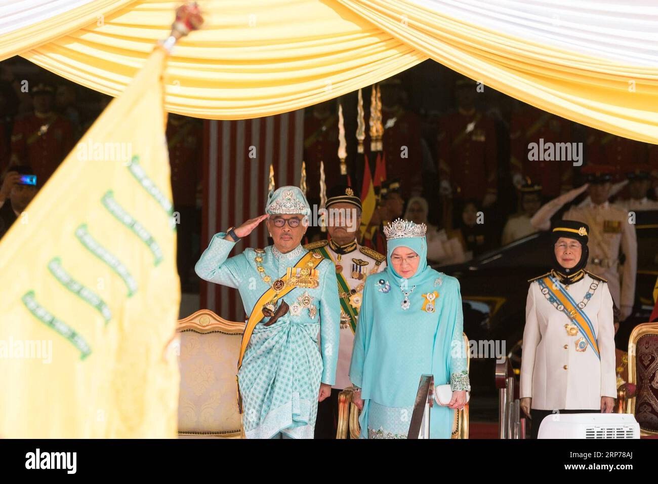 (190131) -- KUALA LUMPUR, Jan. 31, 2019 (Xinhua) -- Sultan Abdullah Sultan Ahmad Shah (L, front) attends the welcome ceremony at the parliament square in Kuala Lumpur, Malaysia, Jan. 31, 2019. Sultan Abdullah Sultan Ahmad Shah was sworn in as Malaysia s 16th king in a ceremony at the national palace on Thursday. Malaysia is a constitutional monarchy, with nine sultans or rulers, who head their respective state and act as the religious leader, taking turns to serve as the king for a five-year term. (Xinhua/Zhu Wei) MAYLASIA-KUALA LUMPUR-NEW KING PUBLICATIONxNOTxINxCHN Stock Photo