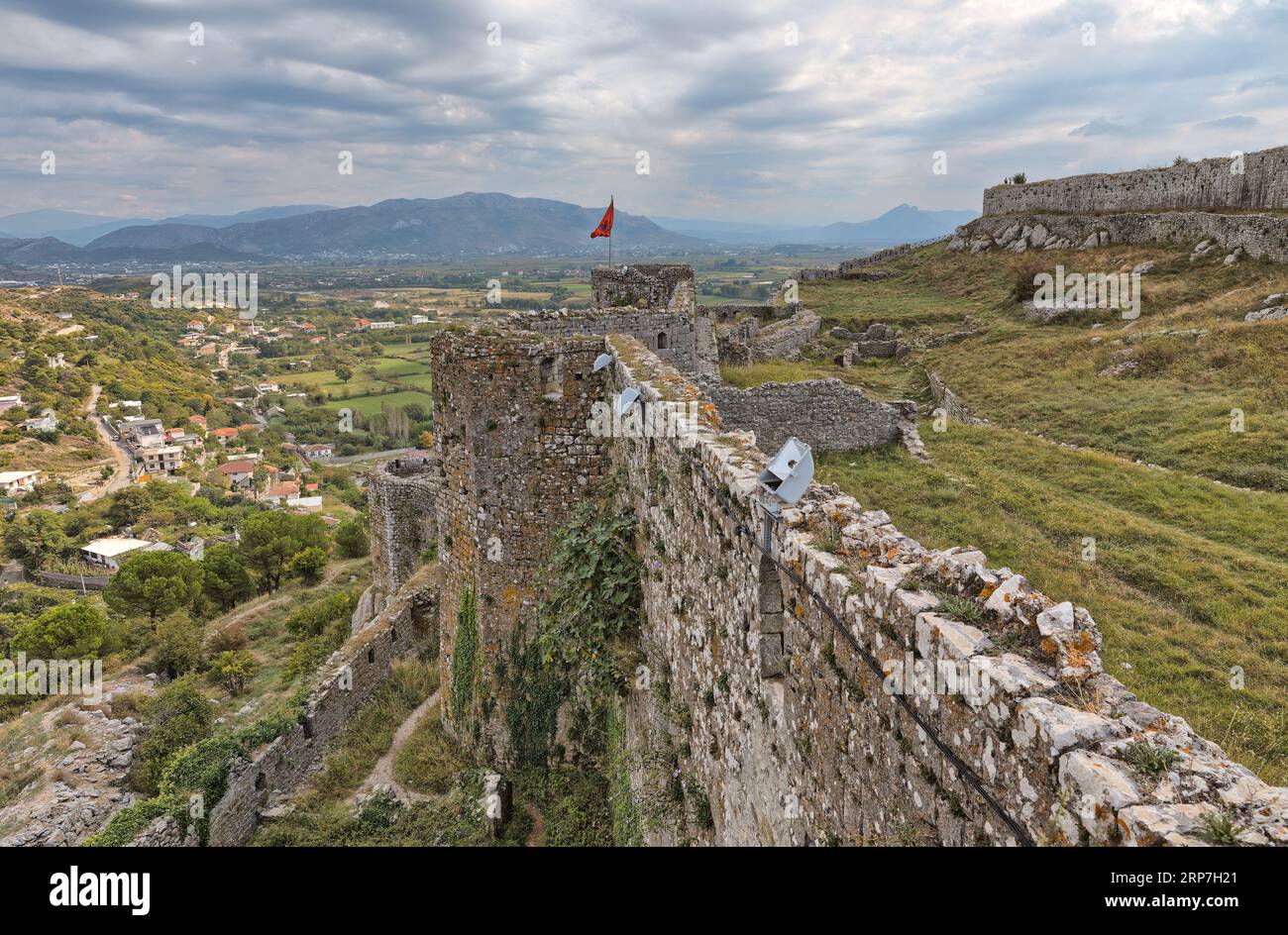 Medieval Rosafa Fortress Overlooking Drin River Valley Stock Photo - Alamy