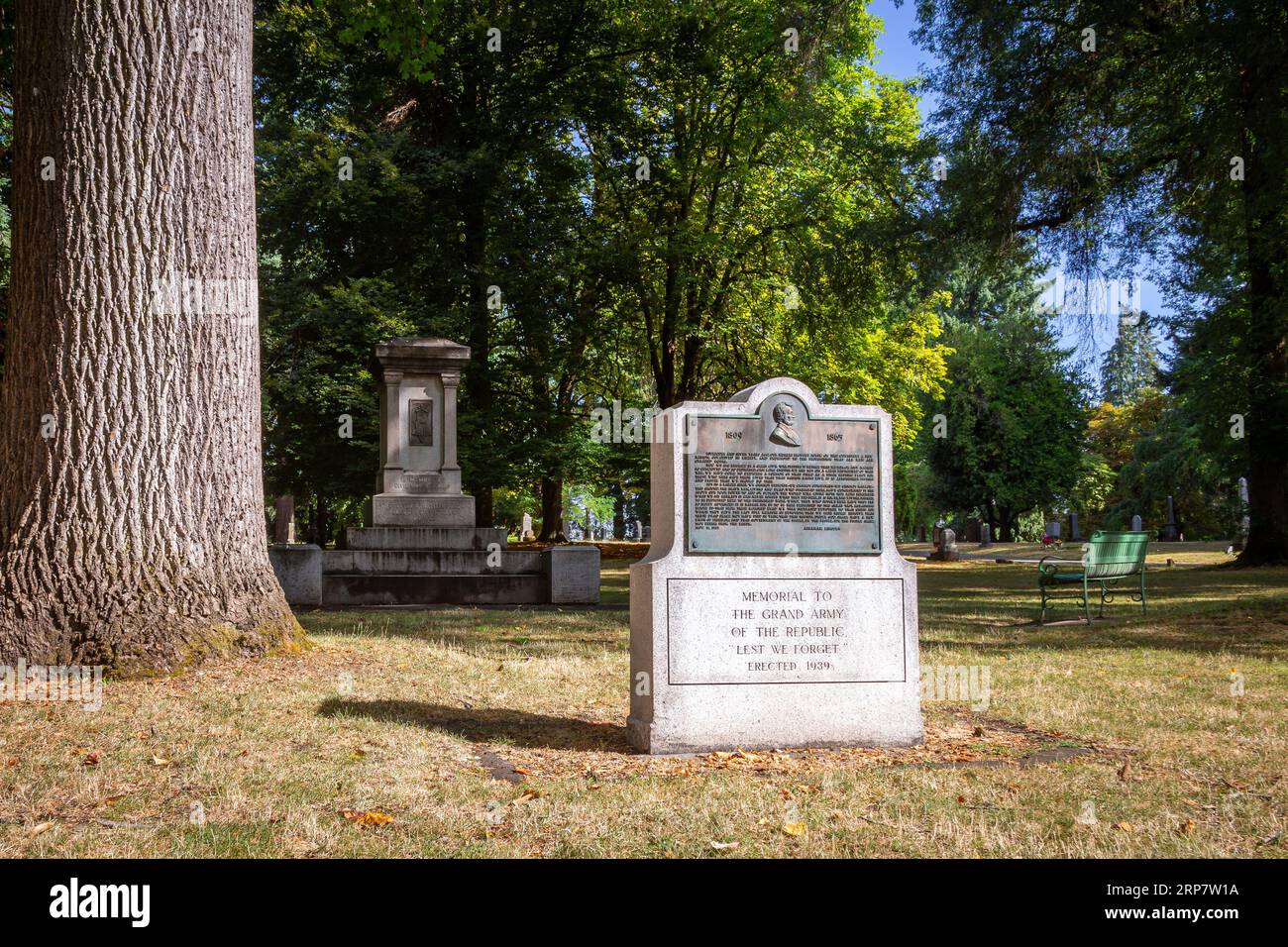 Monument for the Grand Army of the Republic in Lone Fir Pioneer Cemetery in Portland Oregon Stock Photo