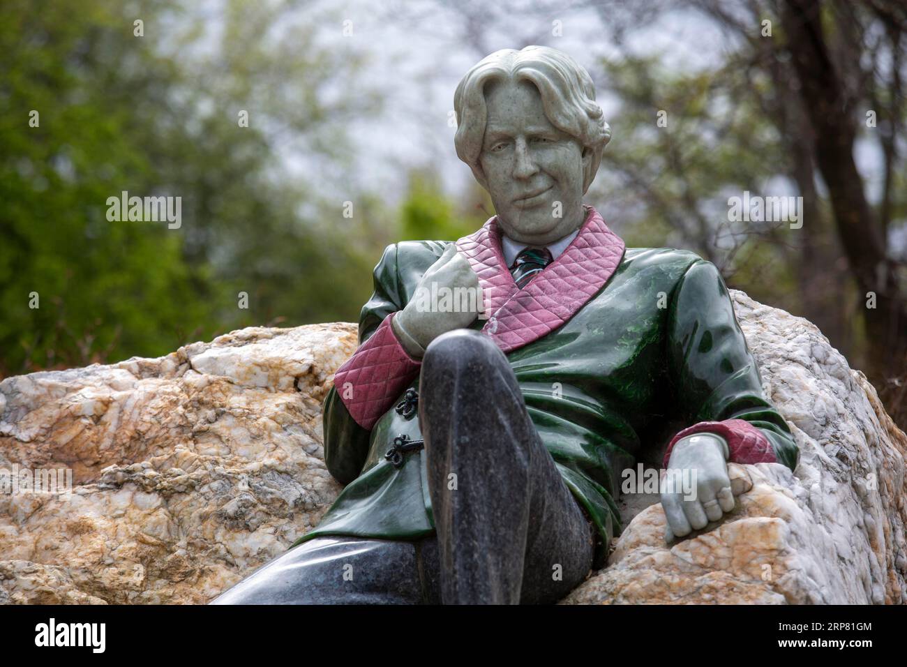 Sculptor Danny Osborne's statue of Irish playwright and poet Oscar