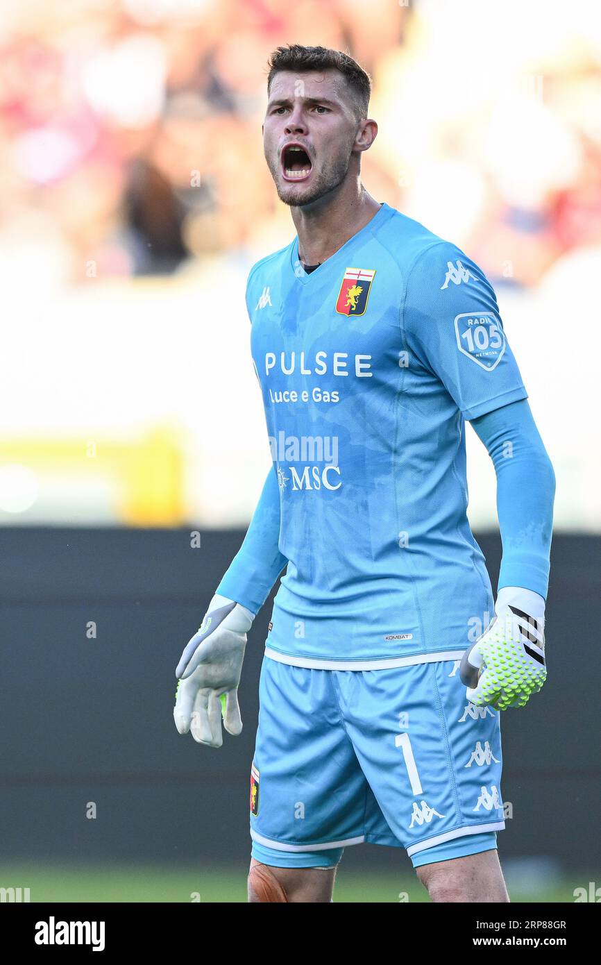 Fiorentina goalkeeper hi-res stock photography and images - Alamy, image size:866x1390