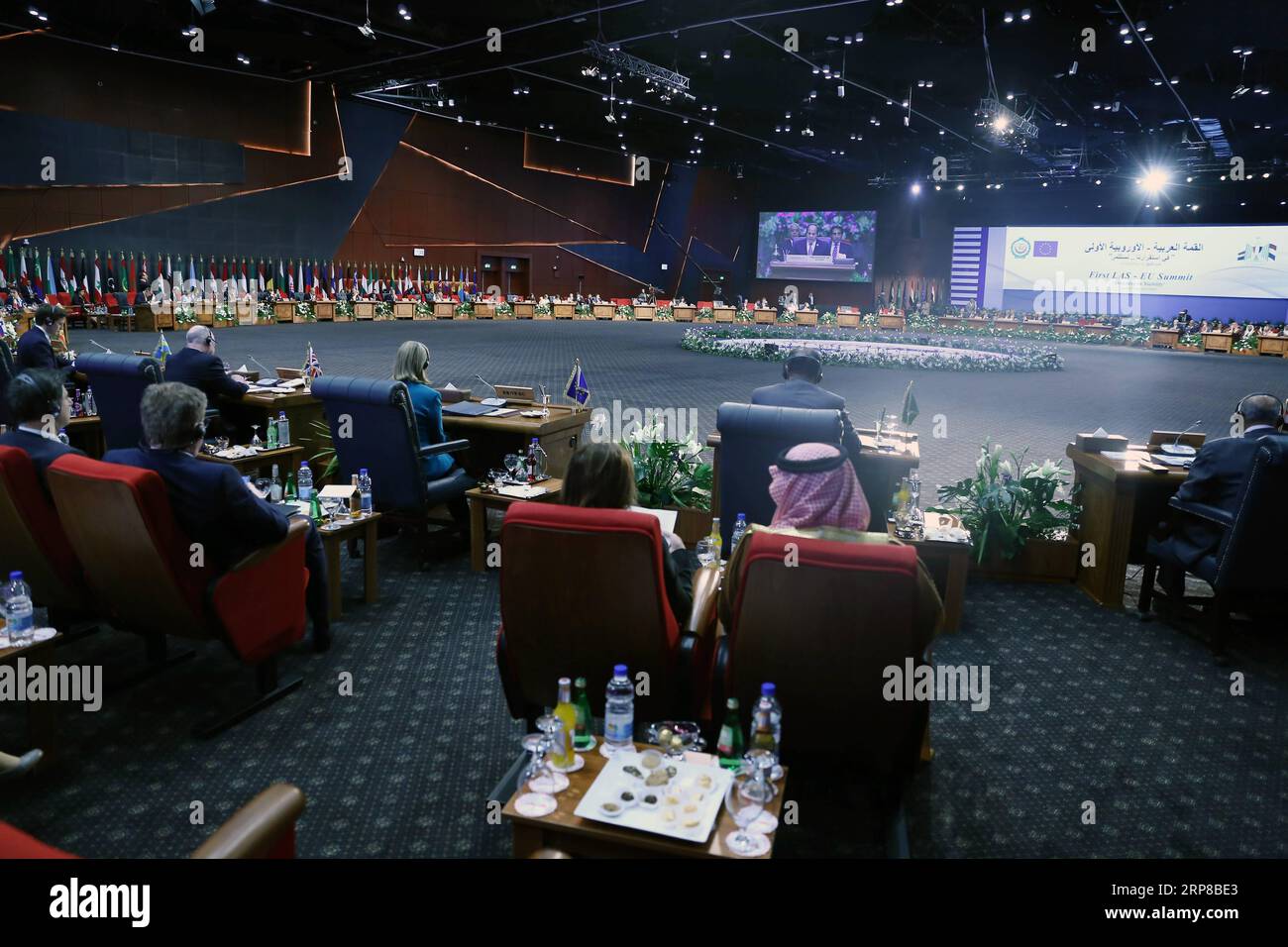 Leaders eu league arab states summit hi-res stock photography and ...