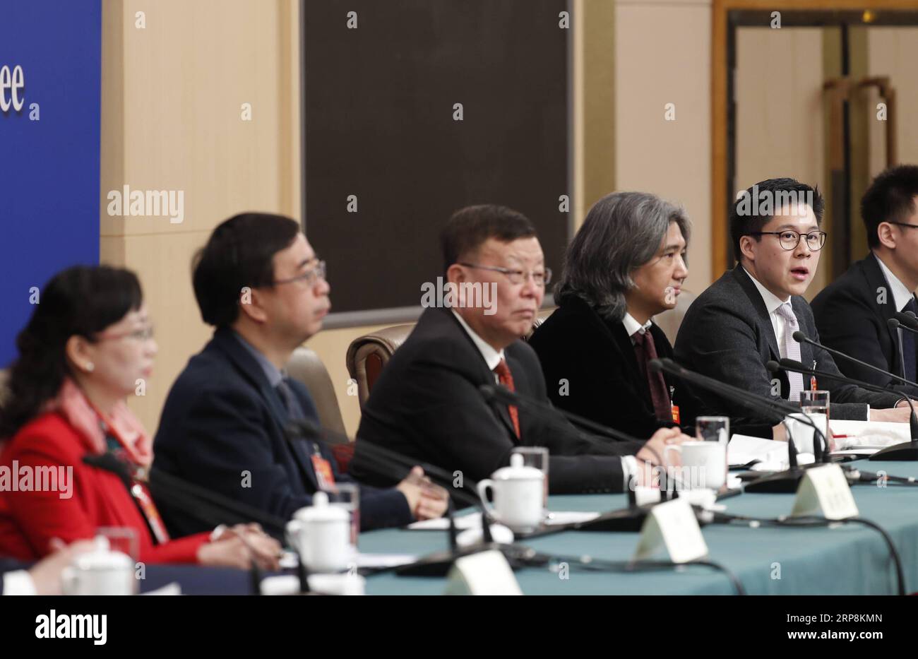 (190310) -- BEIJING, March 10, 2019 -- Lai Ming, Wu Weishan, Pan Jianwei, Kenneth Fok Kai-kong and Shi Hong, members of the 13th National Committee of the Chinese People s Political Consultative Conference (CPPCC), attend a press conference on political advisors performance of duties in the new era for the second session of the 13th CPPCC National Committee in Beijing, capital of China, March 10, 2019. ) (TWO SESSIONS)CHINA-BEIJING-CPPCC-PRESS CONFERENCE (CN) ShenxBohan PUBLICATIONxNOTxINxCHN Stock Photo