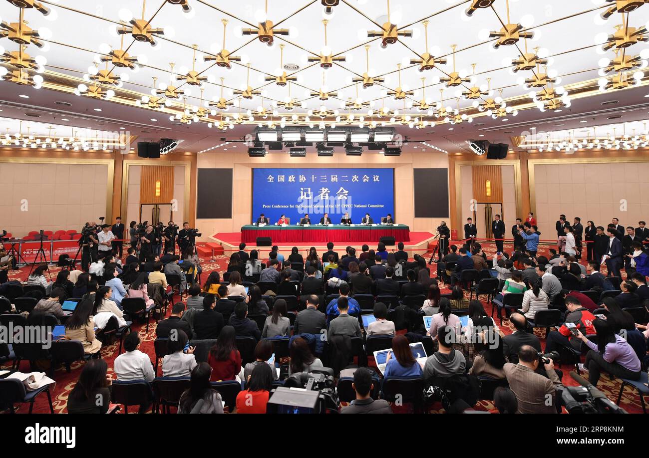 (190310) -- BEIJING, March 10, 2019 -- Lai Ming, Wu Weishan, Pan Jianwei, Kenneth Fok Kai-kong and Shi Hong, members of the 13th National Committee of the Chinese People s Political Consultative Conference (CPPCC), attend a press conference on political advisors performance of duties in the new era for the second session of the 13th CPPCC National Committee in Beijing, capital of China, March 10, 2019. ) (TWO SESSIONS)CHINA-BEIJING-CPPCC-PRESS CONFERENCE (CN) LixRan PUBLICATIONxNOTxINxCHN Stock Photo