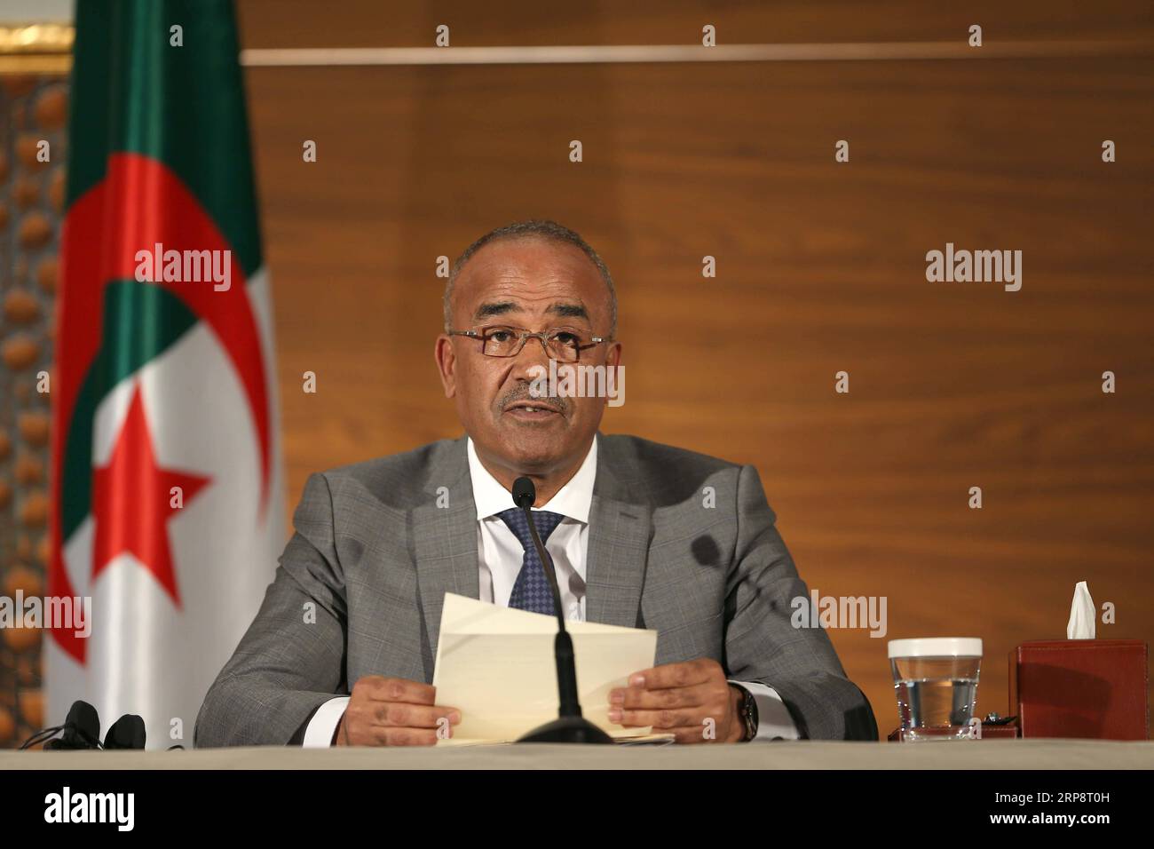 Algerien, Pressekonferenz von Ministerpräsident Noureddine Bedoui (190314) -- ALGIERS, March 14, 2019 () -- Algerian newly appointed Prime Minister Noureddine Bedoui attends a joint press conference with Foreign Minister Ramtane Lamamra (not in the picture) in Algiers, capital of Algeria, on March 14, 2019. Noureddine Bedoui on Thursday pledged that the cabinet he is due to form will be tasked with the mission of guaranteeing smooth transition of power. () ALGERIA-ALGIERS-PM-FM-PRESS CONFERENCE Xinhua PUBLICATIONxNOTxINxCHN Stock Photo