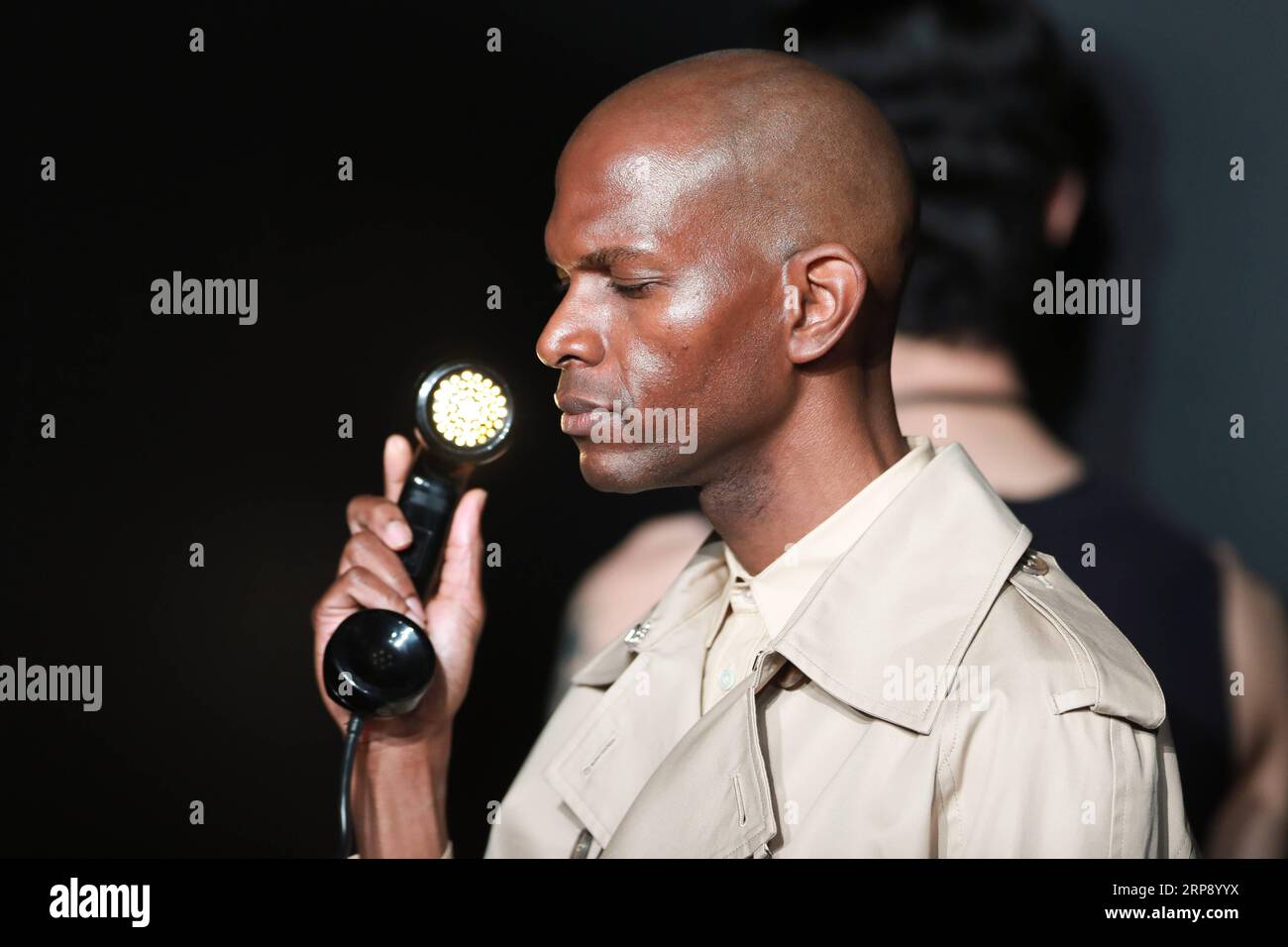 Dressedundressed hi-res stock photography and images - Alamy