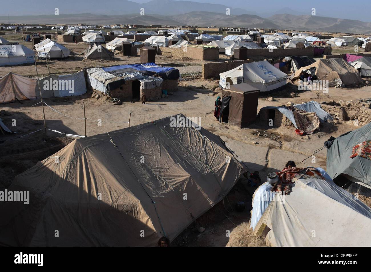 (190404) -- BALKH, April 4, 2019 -- Photo taken on April 4, 2019 shows a makeshift camp in Mazar-i-Sharif, capital of Balkh province, Afghanistan. More than 42,000 Afghans have been displaced following flooding in the country within the past one month and most needs supplies, the UN Office for the Coordination of Humanitarian Affairs (OCHA) reported on Wednesday. ) AFGHANISTAN-BALKH-FLOOD-DISPLACED KawaxBasharat PUBLICATIONxNOTxINxCHN Stock Photo