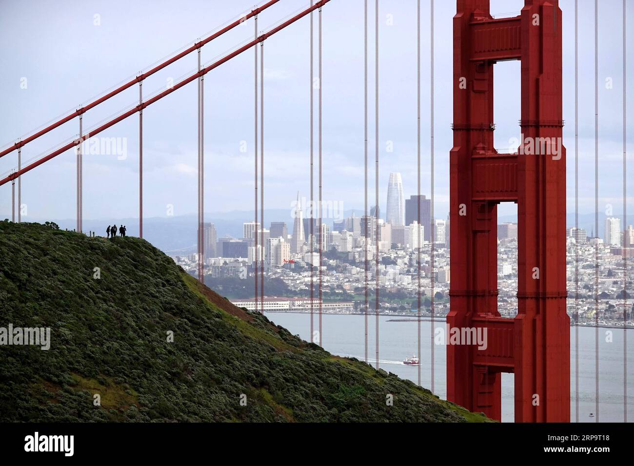 (190416) -- SAN FRANCISCO, April 16, 2019 (Xinhua) -- Photo taken on March 26, 2019 shows the Golden Gate Bridge and the city of San Francisco in the United States. (Xinhua/Wu Xiaoling) Xinhua Headlines: U.S. tech giants eastward expansion ramifies into social-economic structure, adding chances of cooperation with China PUBLICATIONxNOTxINxCHN Stock Photo