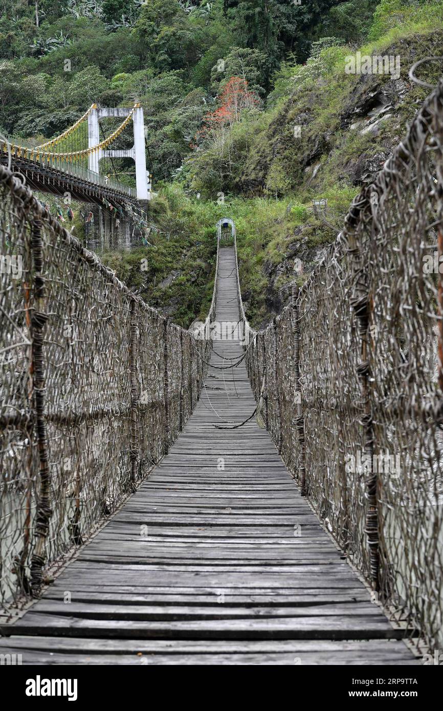 The lotus bridge border hi-res stock photography and images - Alamy