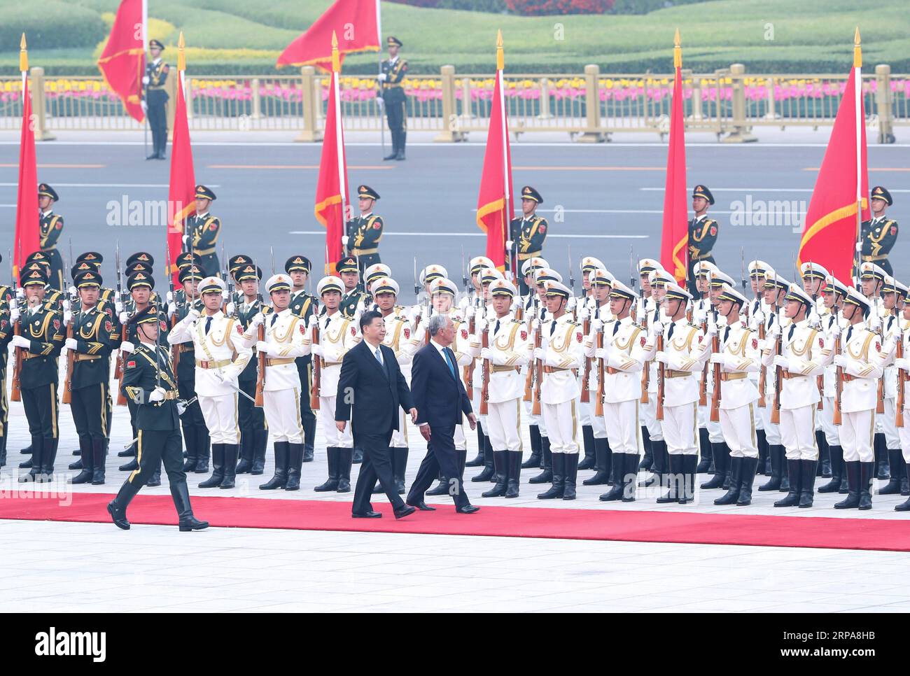 Sao Paulo, Brazil. 29th Oct, 2019. Liang Yanshun (2nd L), deputy