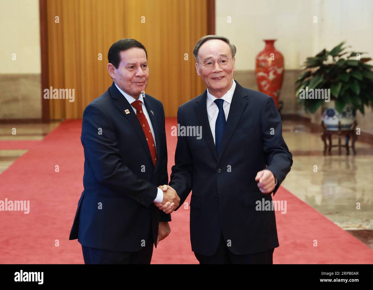 (190523) -- BEIJING, May 23, 2019 (Xinhua) -- Chinese Vice President Wang Qishan and Brazil s Vice President Hamilton Mourao hold talks and co-chair the fifth meeting of the China-Brazil High-Level Coordination and Cooperation Committee (COSBAN) at the Great Hall of the People in Beijing, capital of China, May 23, 2019. (Xinhua/Pang Xinglei) CHINA-BEIJING-WANG QISHAN-BRAZIL-VP-TALKS-COSBAN-MEETING (CN) PUBLICATIONxNOTxINxCHN Stock Photo