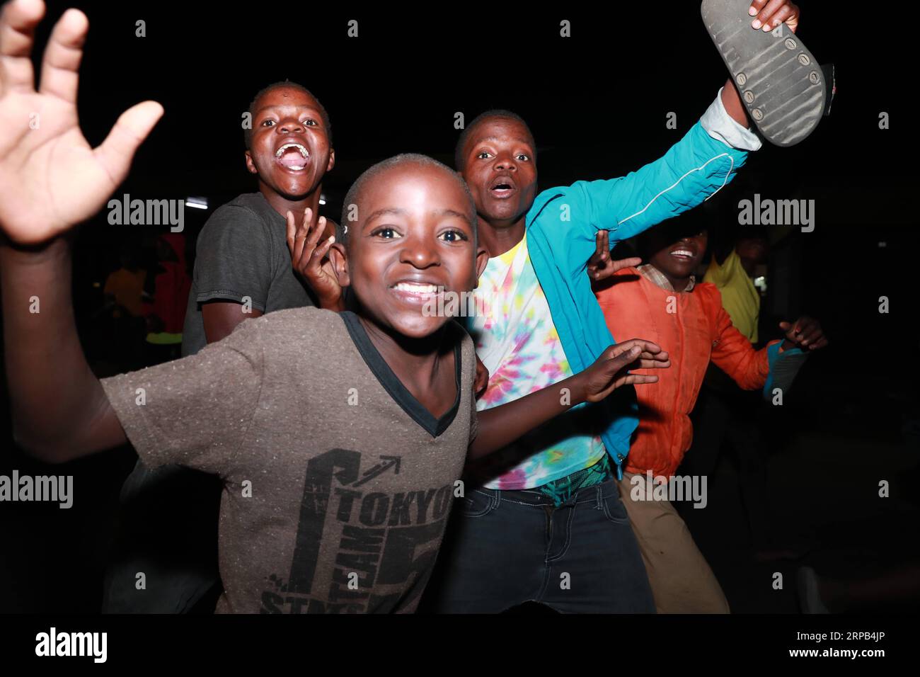 (190527) -- BLANTYRE (MALAWI), May 27, 2019 (Xinhua) -- Supporters of Peter Mutharika celebrate in Blantyre, Malawi, on May 27, 2019. Malawi s incumbent President Peter Mutharika was on Monday declared winner of presidential election after polling 38.57 percent of the votes, according to final official figures released by the electoral body. (Xinhua/Peng Lijun) MALAWI-BLANTYRE-PRESIDENTIAL ELECTION-PETER MUTHARIKA PUBLICATIONxNOTxINxCHN Stock Photo