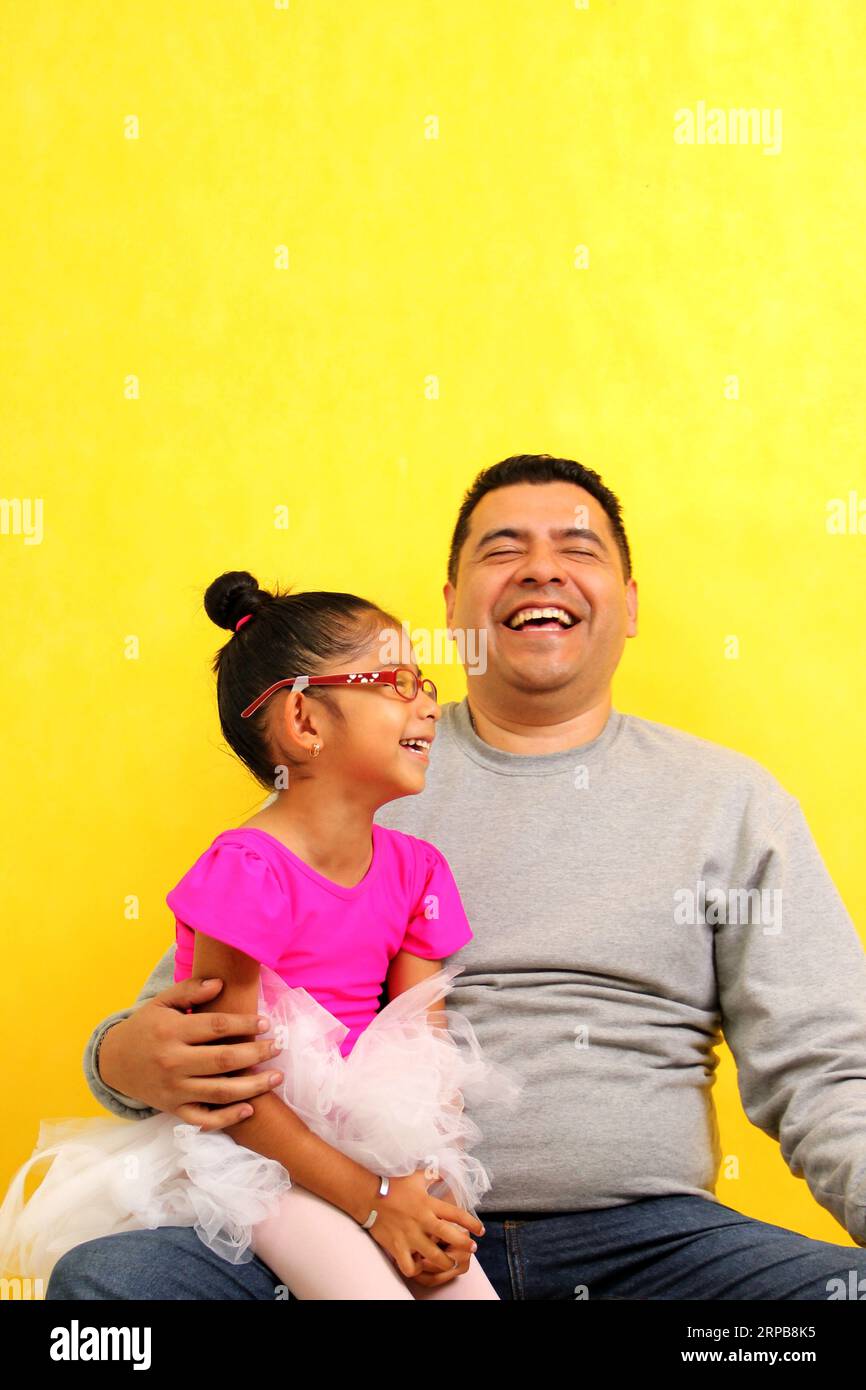 Princess girl father hi-res stock photography and images - Page 8