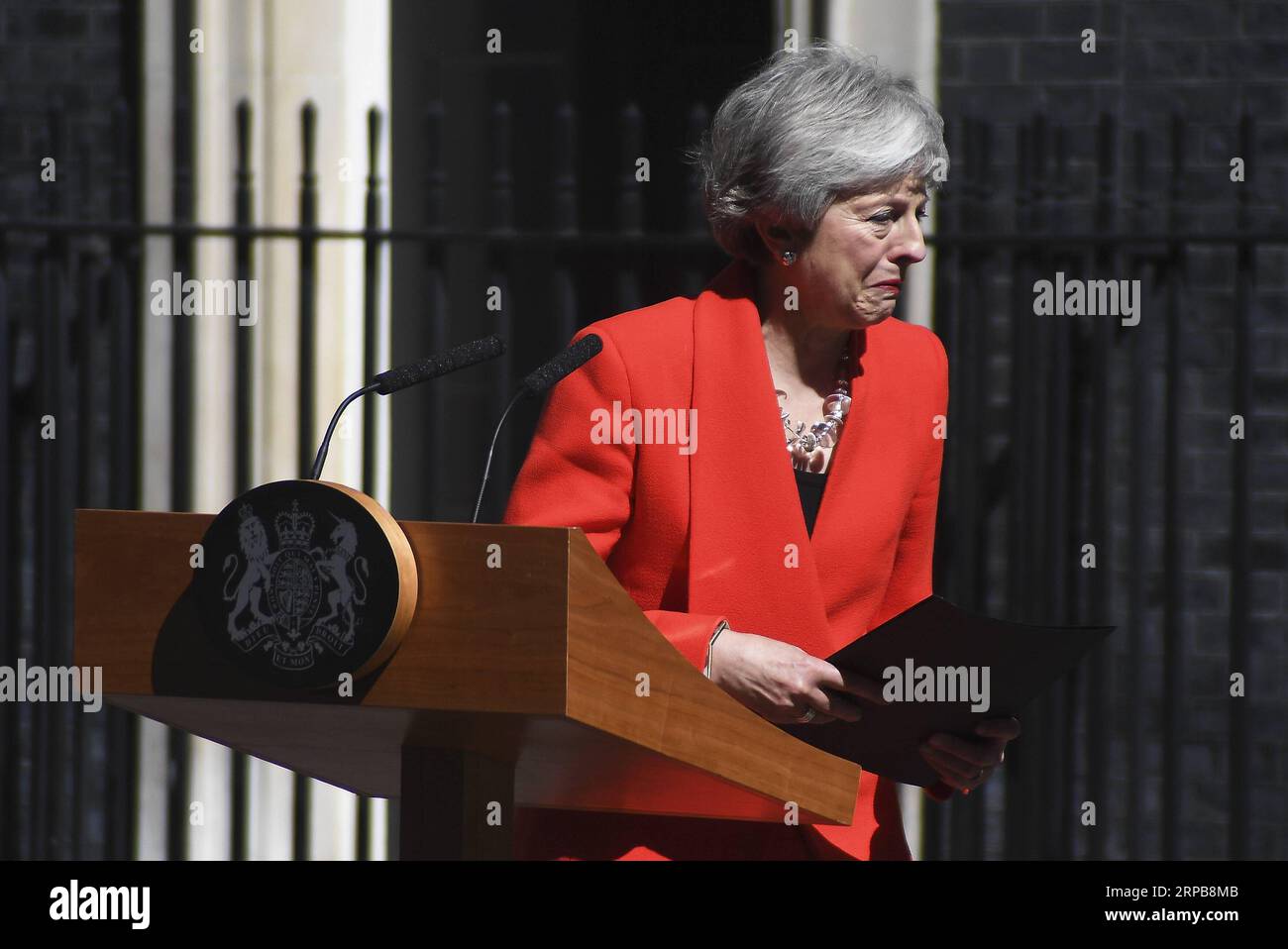 (190601) -- BEIJING, June 1, 2019 (Xinhua) -- British Prime Minister Theresa May speaks to the media outside 10 Downing Street in London, Britain on May 24, 2019. (Xinhua/Alberto Pezzali) Portraits of May 2019 PUBLICATIONxNOTxINxCHN Stock Photo