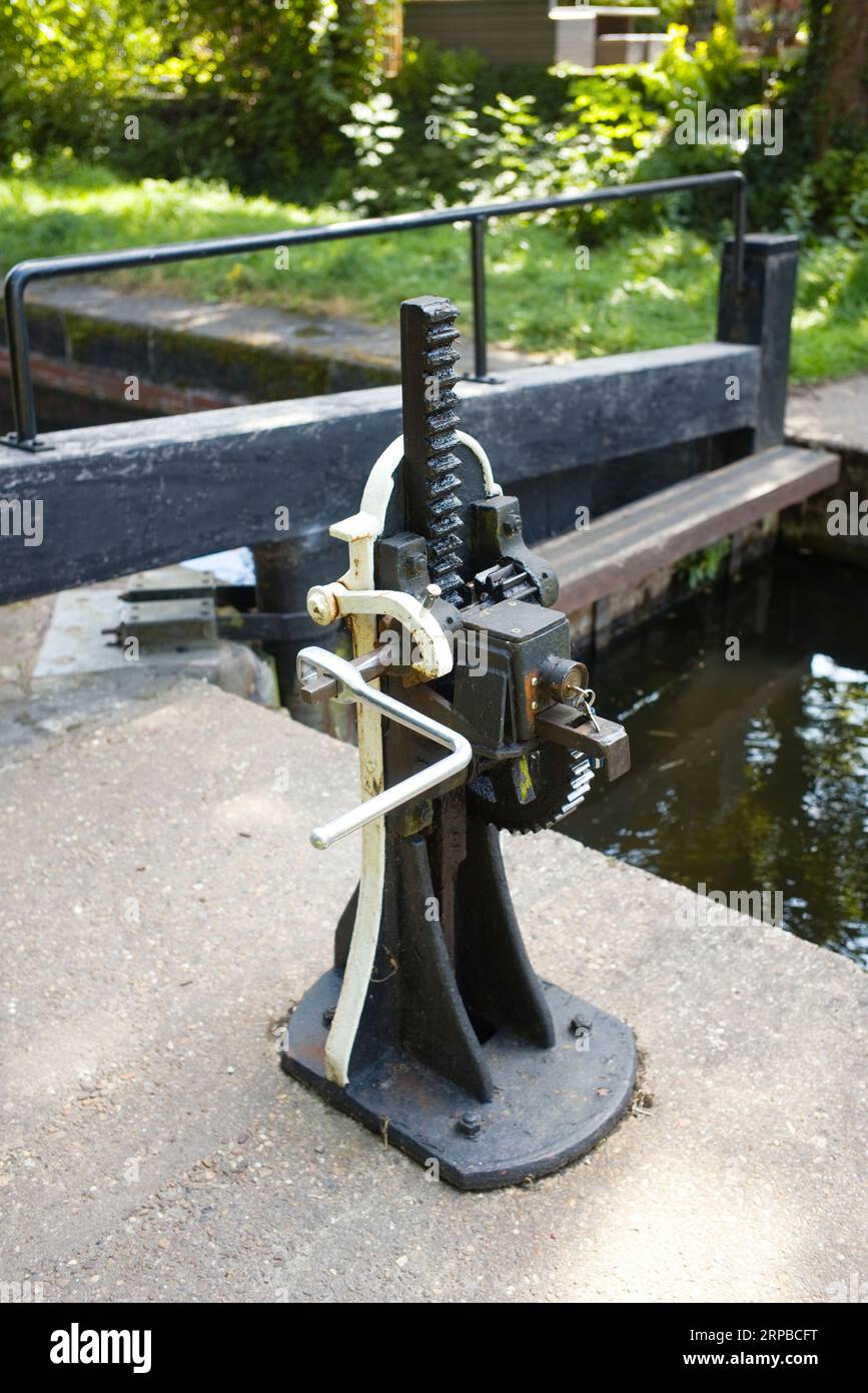 Windlass on canal hires stock photography and images Alamy