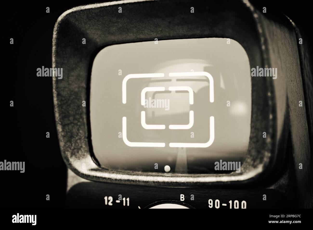Viewfinder window on an old retro movie camera Stock Photo Alamy