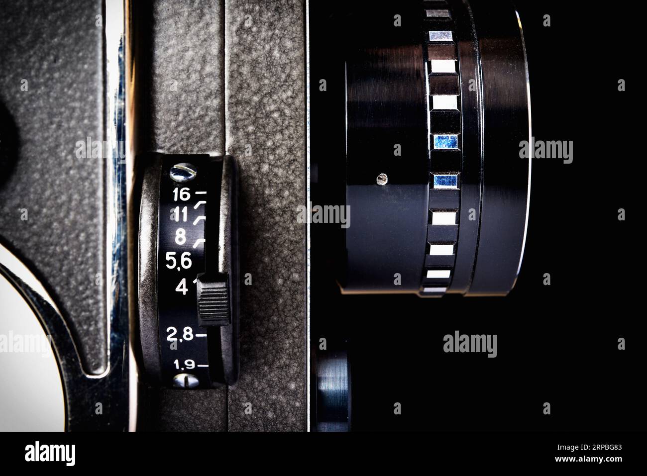 Vintage cinema camera lens hi-res stock photography and images - Alamy