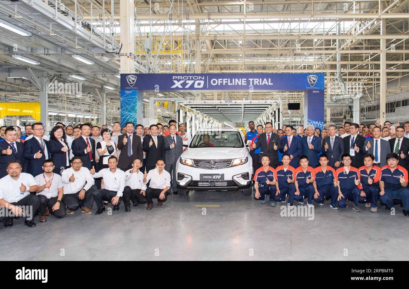 Suv manufacturing plant hires stock photography and images Alamy