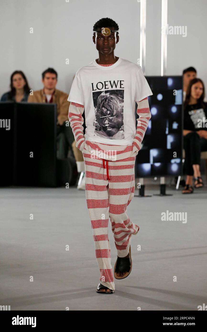 190623 PARIS June 23 2019 A model presents a creation of Loewe s spring summer 2020 collections in Paris France June 22 2019. FRANCE PARIS FASHION MEN LOEWE PieroxBiasion PUBLICATIONxNOTxINxCHN Stock ...