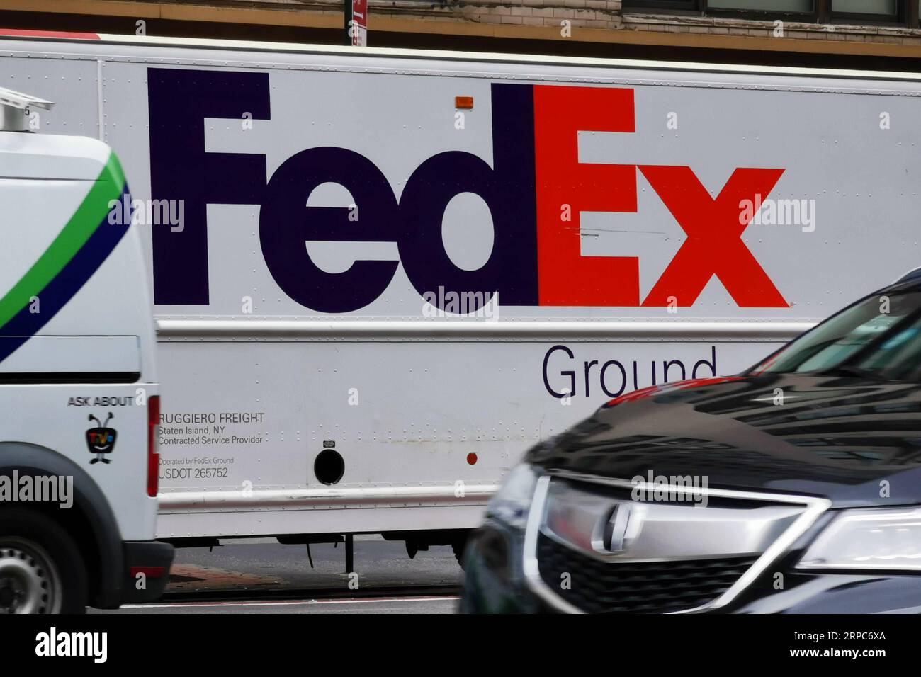 USA運輸会社FedEx Track & Ship Online or Find Nearby Locations | FedEx