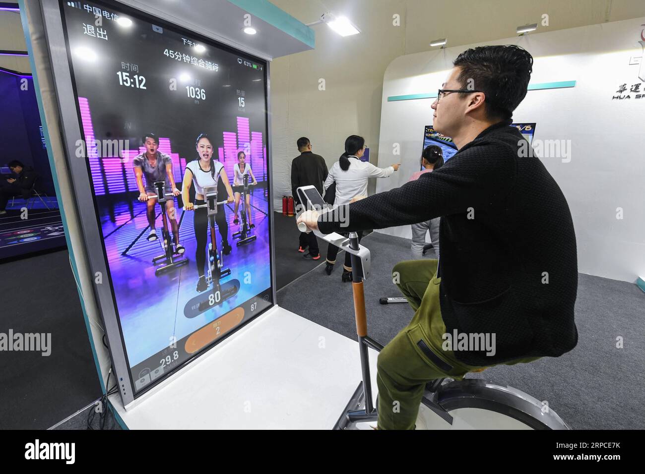 (190702) -- BEIJING, July 2, 2019 -- A staff member demonstrates a smart sport platform based on 5G technology during a 5G technology exhibition in Hangzhou, east China s Zhejiang Province, Jan. 19, 2019. ) Xinhua Headlines: China s greater opening promises shared prosperity XuxYu PUBLICATIONxNOTxINxCHN Stock Photo
