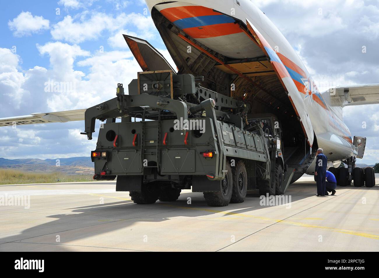 Russian cargo plane hi-res stock photography and images - Alamy