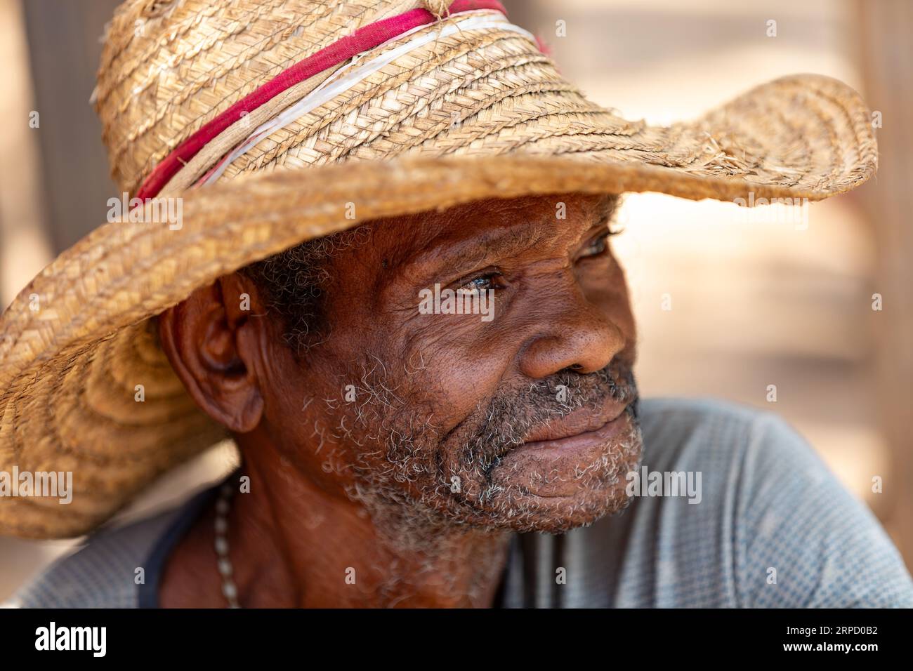 Malagasy hat hi-res stock photography and images - Page 2 - Alamy
