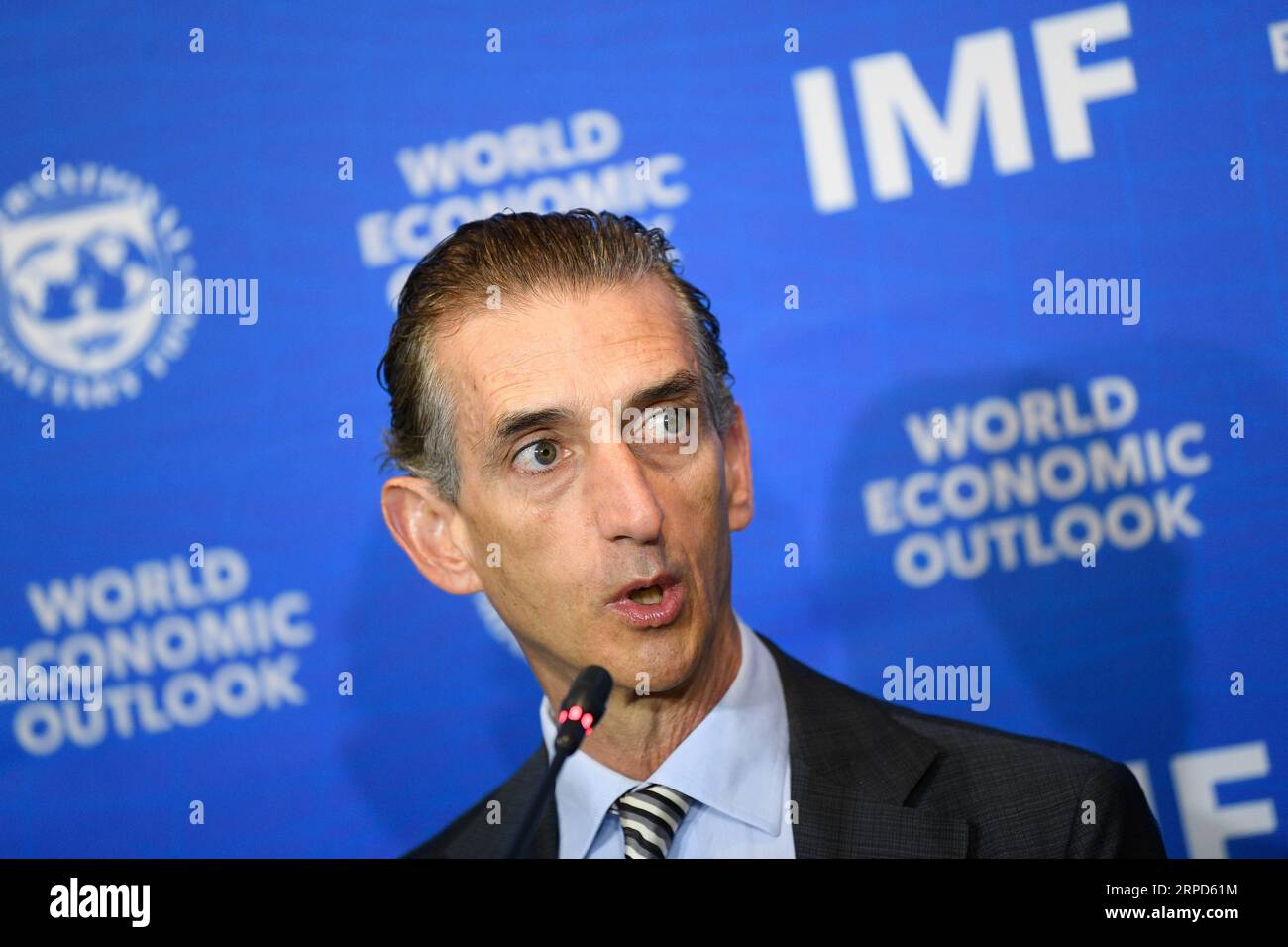 (190724) -- SANTIAGO, July 24, 2019 (Xinhua) -- Gian Maria Milesi-Ferretti, the IMF s deputy director for research, speaks during a press conference in Santiago, Chile, July 23, 2019. The International Monetary Fund (IMF) lowered its global growth forecast to 3.2 percent in 2019, according to a report released here on Tuesday. (Xinhua/Jorge Villegas) CHILE-SANTIAGO-IMF-GLOBAL GROWTH FORECAST PUBLICATIONxNOTxINxCHN Stock Photo
