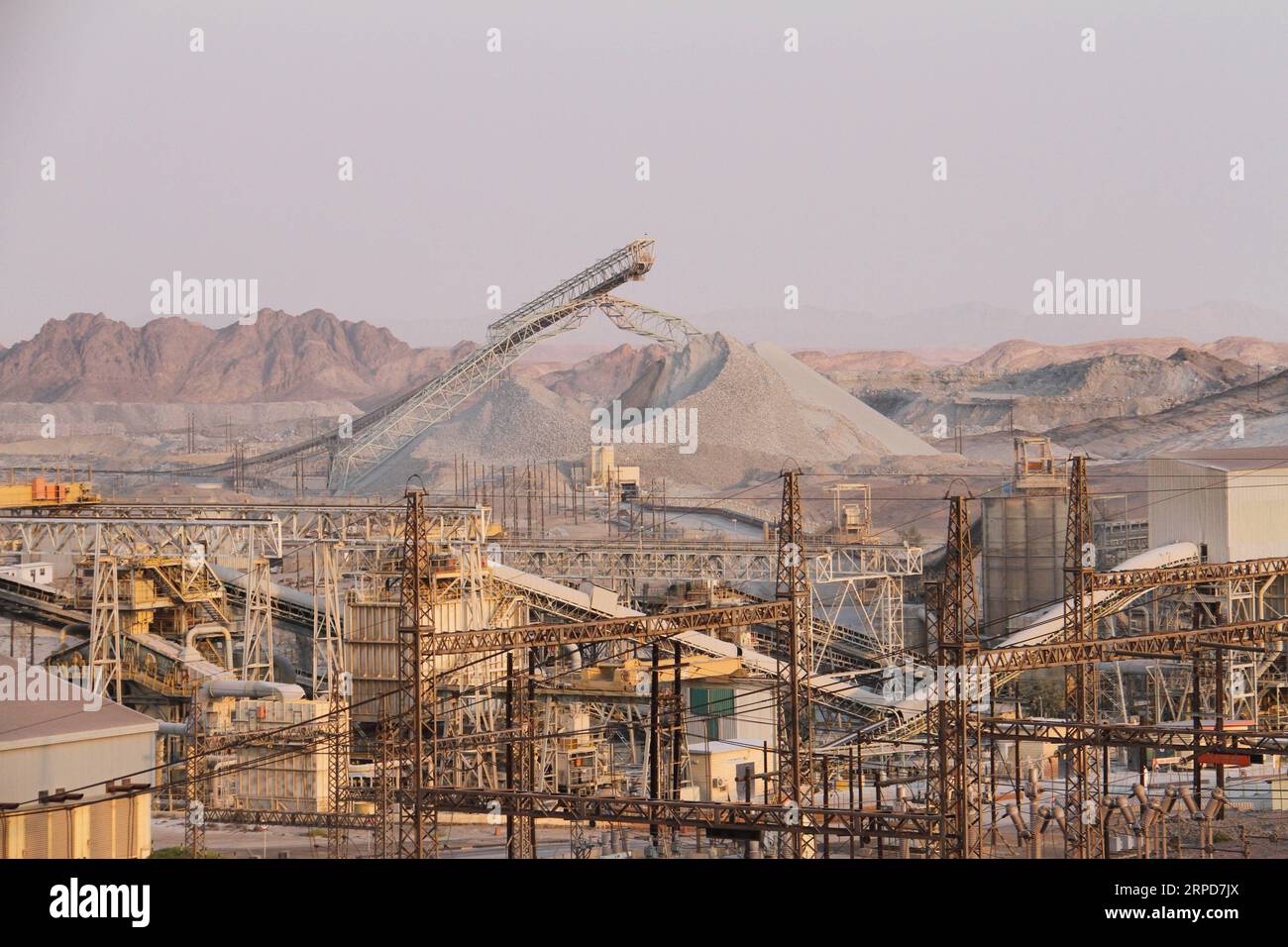 190725 -- SWAKOPMUND NAMIBIA, July 25, 2019 -- The photo taken on July 25, 2019 shows the Rossing Mine near the town of Swakopmund, Namibia. The Anglo-Australian mining giant Rio Tinto officially handed over Namibian uranium mine Rossing to its new majority shareholder, China National Nuclear Corporation CNNC at an event Thursday in Rossing Mine near the coastal town of Swakopmund.  NAMIBIA-SWAKOPMUND-ROSSING URANIUM MINE-CHINA-HANDOVER WuxChangwei PUBLICATIONxNOTxINxCHN Stock Photo