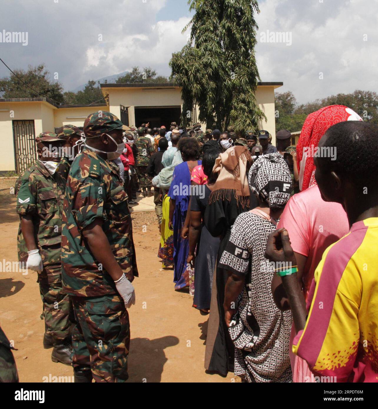 (190811) -- MOROGORO, Aug. 11, 2019 -- People line up to identify bodies of victims in Morogoro, Tanzania, Aug. 11, 2019. Tanzanian President John Magufuli has declared three days of national mourning following an oil tanker explosion that killed over 60 people and injured 70 others in Morogoro on Saturday, said a statement released early Sunday. TANZANIA-MOROGORO-TANKER-EXPLOSION Lisibo PUBLICATIONxNOTxINxCHN Stock Photo