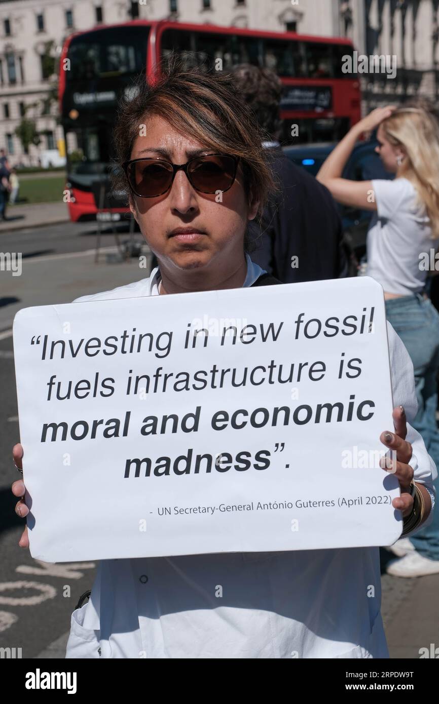 Parliament Square, London, UK. 4th Sept 2023. Campaigners including TV Celebrity and Wildlife Presenter, Chris Packham, and Jenny Jones, Baroness Jones of Moulsecoomb gather at the Houses of Parliament as MP’s return after the Summer Recess to protest against the Government issuing new licenses for oil and gas projects. Credit Mark Lear / Alamy Live News Stock Photo