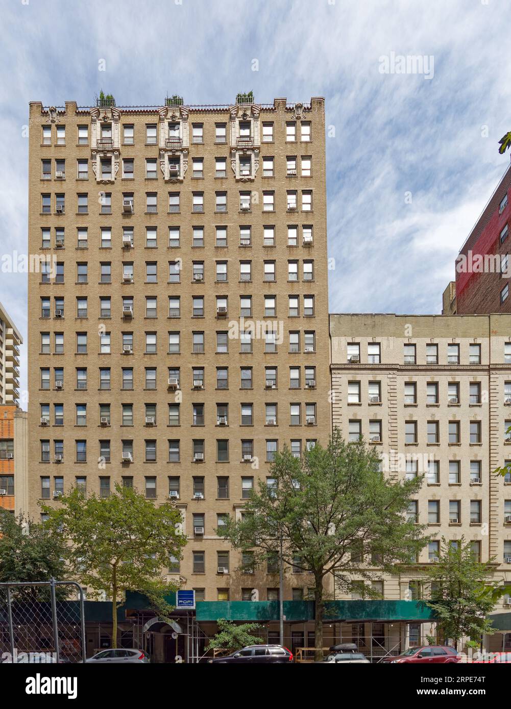 Upper West Side: Emery Roth designed this brick-and-terra cotta ...