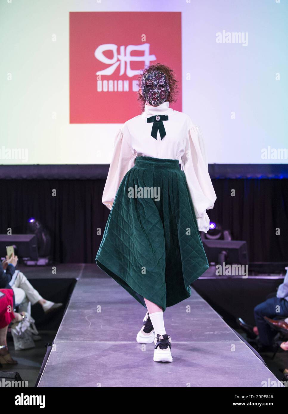 (190820) -- TORONTO, Aug. 20, 2019 -- A model presents a creation during the fashion show of the 2019 Apparel Textile Sourcing Canada trade show in Toronto, Canada, on Aug. 20, 2019. The fashion show displayed the latest designs from dozens of fashion brands around the world on Tuesday. (Photo by /Xinhua) CANADA-TORONTO-APPAREL TEXTILE SOURCING TRADE SHOW-FASHION ZouxZheng PUBLICATIONxNOTxINxCHN Stock Photo