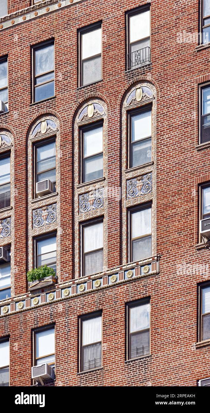 Chester High Rises 201 west 89th st hi-res stock photography and images - Alamy