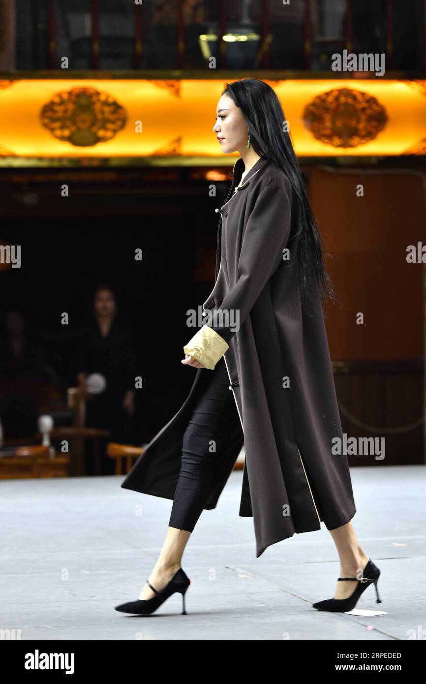 (190825) -- LHASA, Aug. 25, 2019 -- A Tibetan candidate is seen in an audition of the Chinese Tibetan Model Competition for Tibet area held in Lhasa, southwest China s Tibet Autonomous Region, Aug. 25, 2019. An audition of the third Chinese Tibetan Model Competition was held Sunday in Tibet, in which candidates staged a combination of Tibetan traditional costumes and modern fashion. Those who are selected will take part in the final of the competition in southwestern Chinese city of Chengdu on Oct. 22. ) CHINA-TIBET-TIBETAN MODEL COMPETITION-AUDITION (CN) LixXin PUBLICATIONxNOTxINxCHN Stock Photo