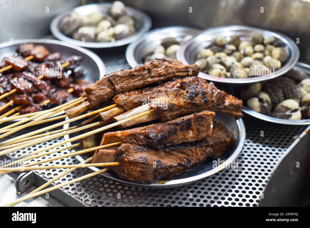 Grilled beef ribs bbq in Jalan Alor street food in Kuala Lumpur Stock Photo