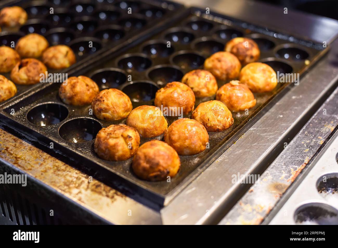 Takoyaki balls in Jalan Alor street food in Kuala Lumpur Stock Photo