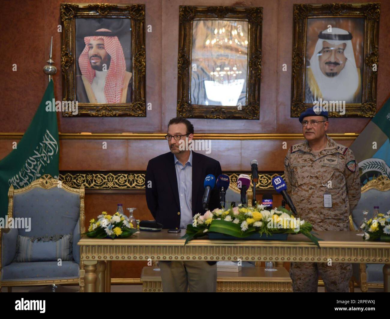 (190905) -- RIYADH, Sept. 5, 2019 -- U.S. Assistant Secretary of Near Eastern Affairs David Schenker (L) attends a press conference at a military facility in Al Kharj, south of Riyadh, Saudi Arabia, on Sept. 5, 2019. David Schenker said on Thursday that the United States is in talks with Yemen s Houthi rebels in a bid to end the country s civil war. ) SAUDI ARABIA-RIYADH-U.S.-DAVID SCHENKER-VISIT TuxYifan PUBLICATIONxNOTxINxCHN Stock Photo