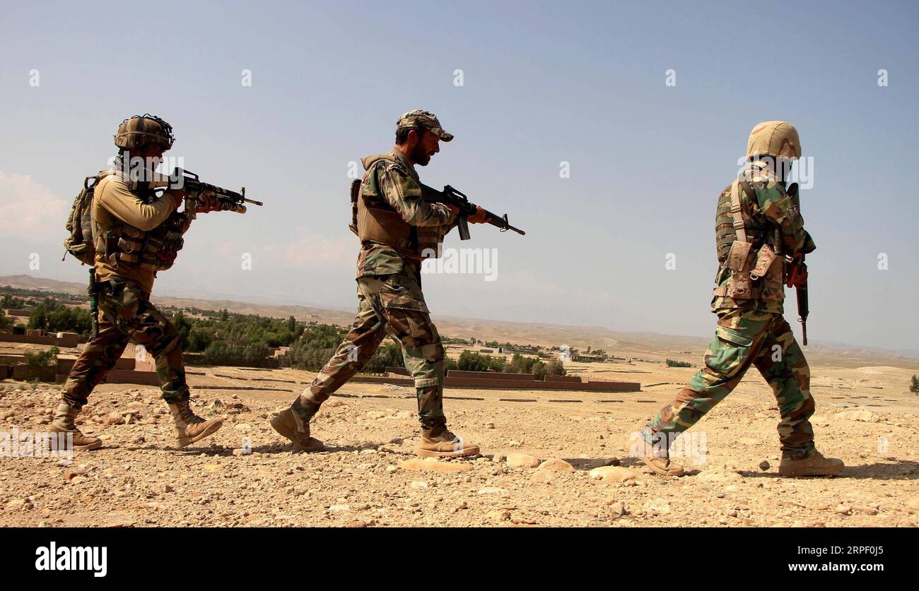 (190908) -- JALALABAD, Sept. 8, 2019 (Xinhua) -- Afghan security force members take part in a military operation in Surkhrod district of Nangarhar province, eastern Afghanistan, on Sept. 8, 2019. Afghan forces had killed 32 militants in Surkhrod district of eastern Nangarhar province as cleanup operations continued, said an army statement released here Sunday. (Photo by Saifurahman Safi/Xinhua) AFGHANISTAN-NANGARHAR PROVINCE-MILITARY OPERATION PUBLICATIONxNOTxINxCHN Stock Photo